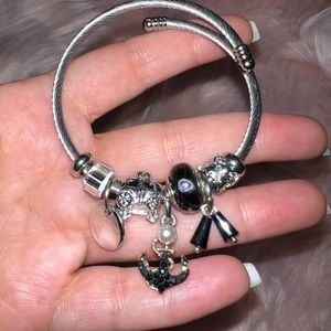 Stainless steel bracelet